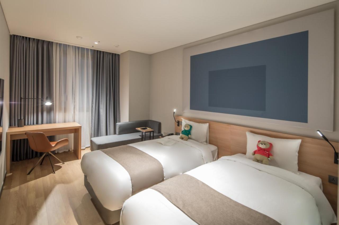Ibis Ambassador Suwon Hotell Eksteriør bilde