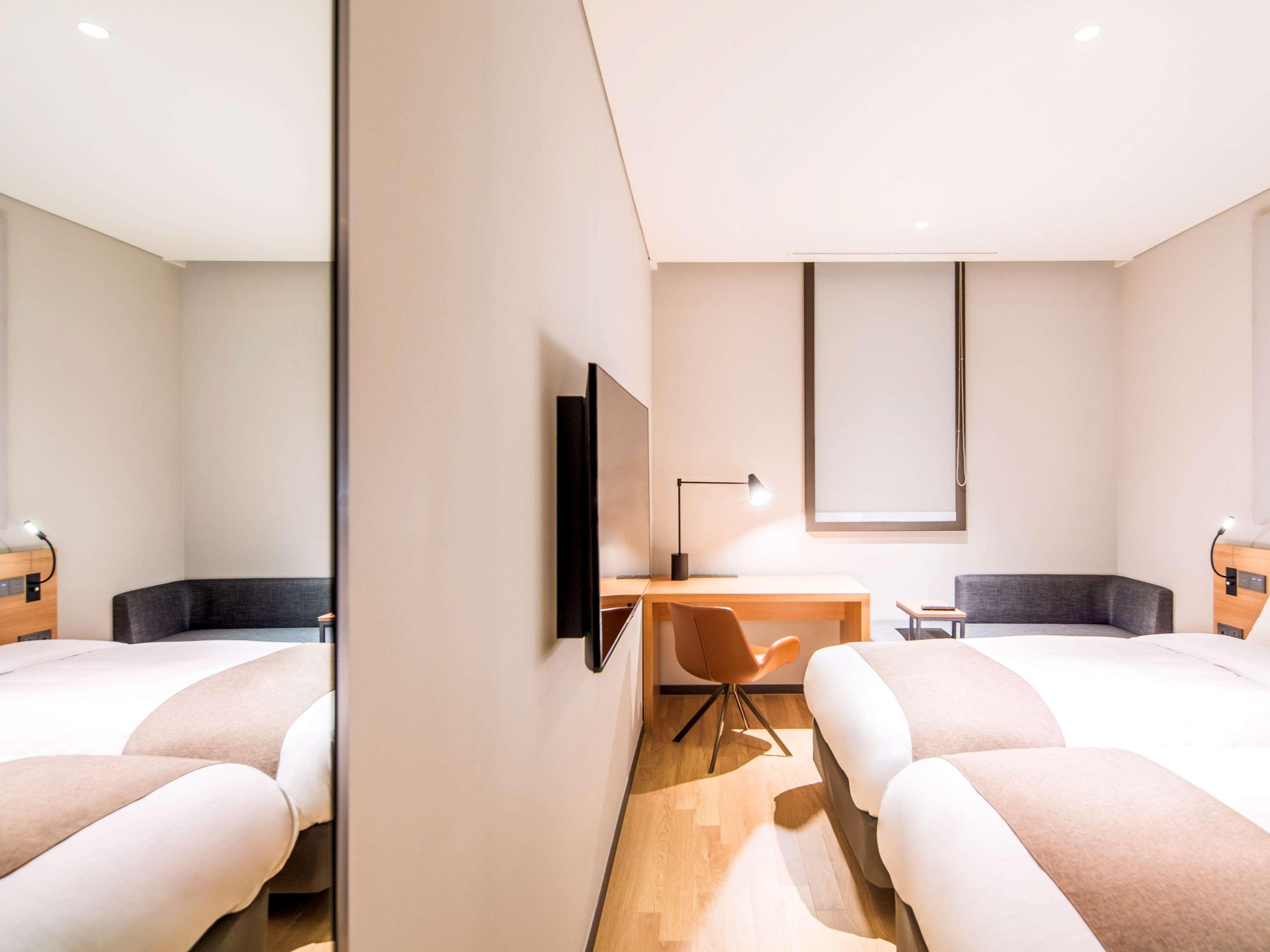 Ibis Ambassador Suwon Hotell Eksteriør bilde